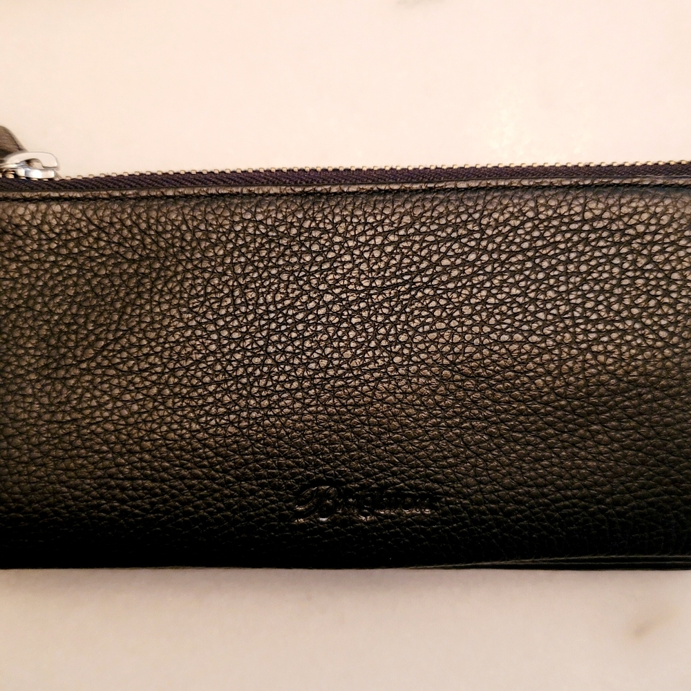 NWT Brighton Uptown Girl Tom Clancy Signed Women's Wallet Fashion Illustration - Picture 5 of 9